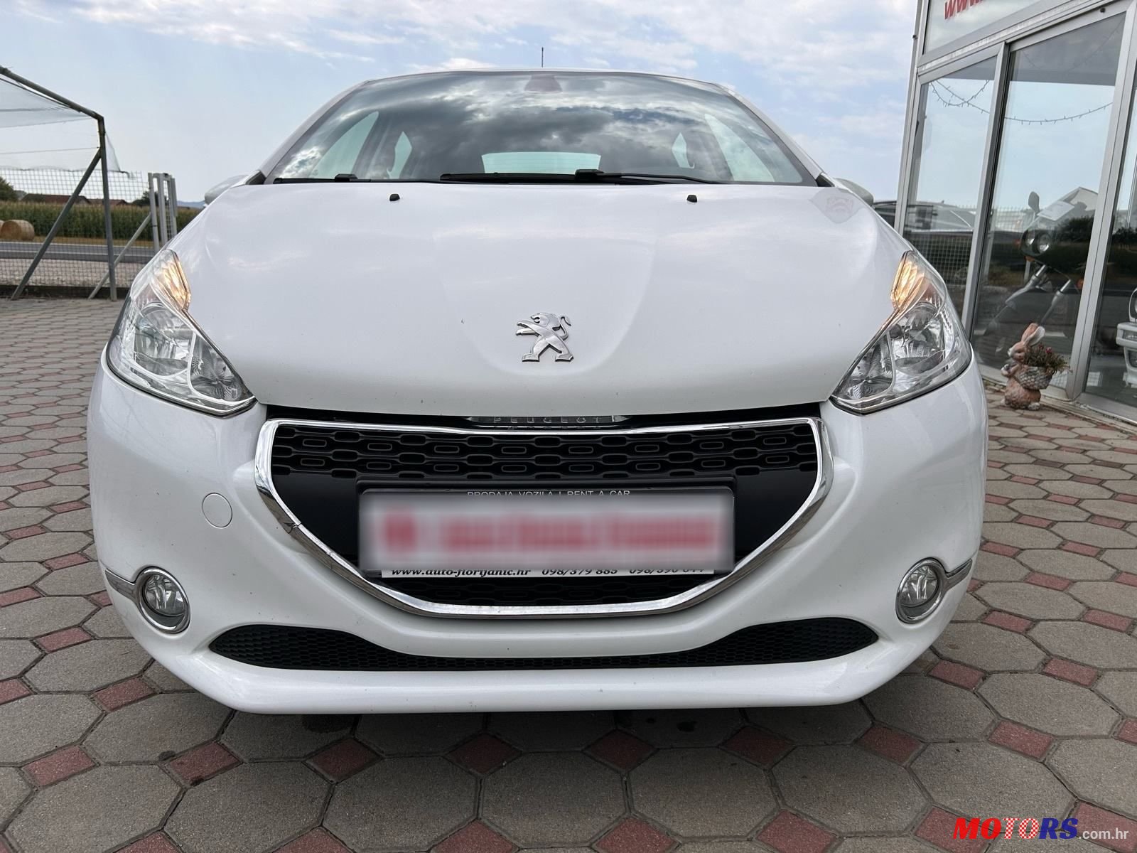 2015' Peugeot 208 1,4 Hdi photo #2