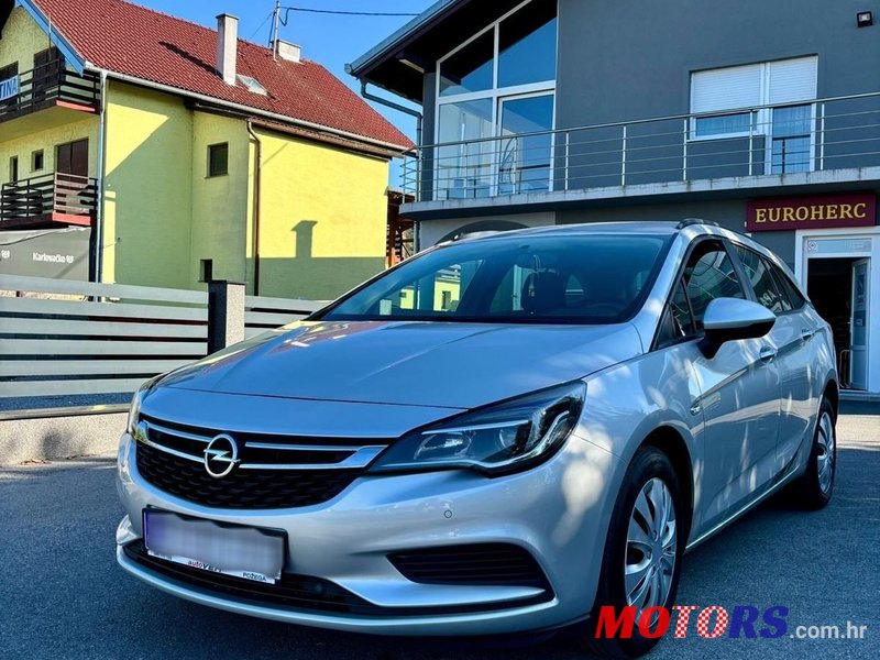 2018' Opel Astra Karavan photo #1