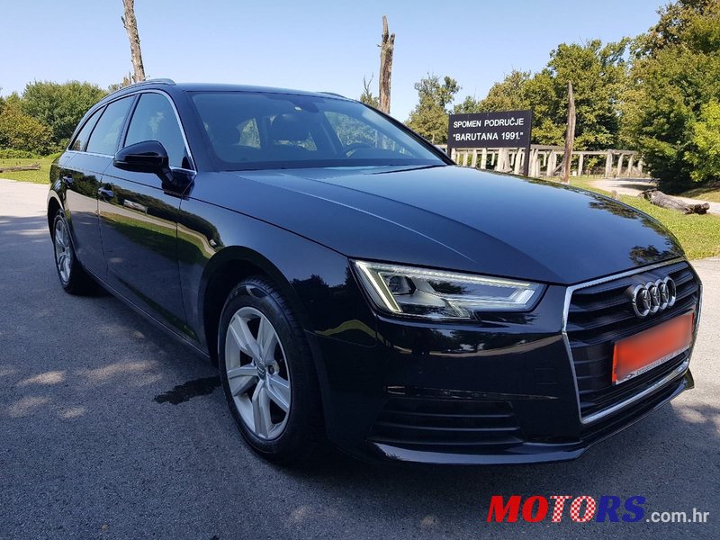 2019' Audi A4 Avant photo #5