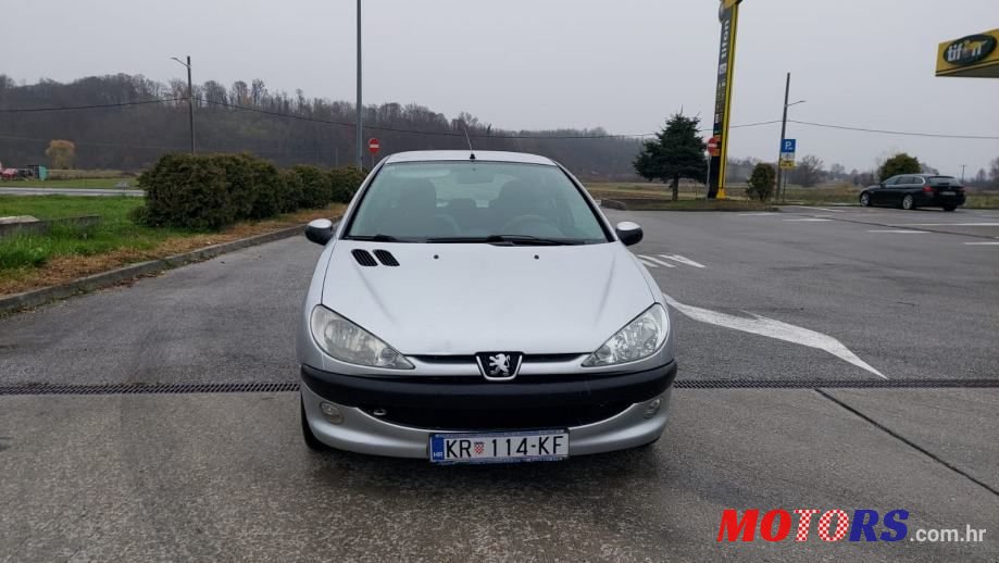 2005' Peugeot 206 photo #6
