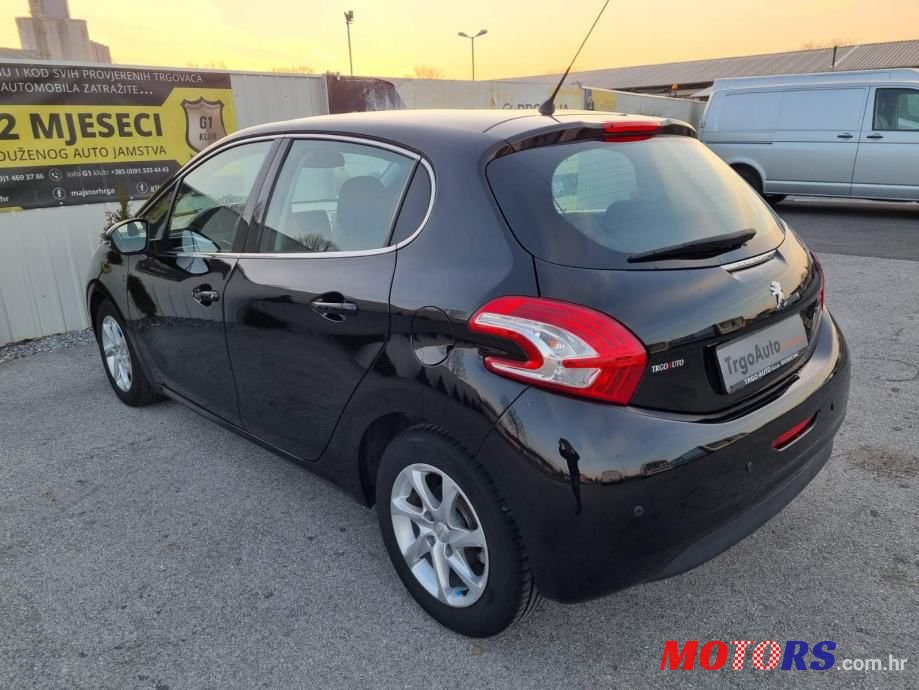 2012' Peugeot 208 1,6 E-Hdi photo #5