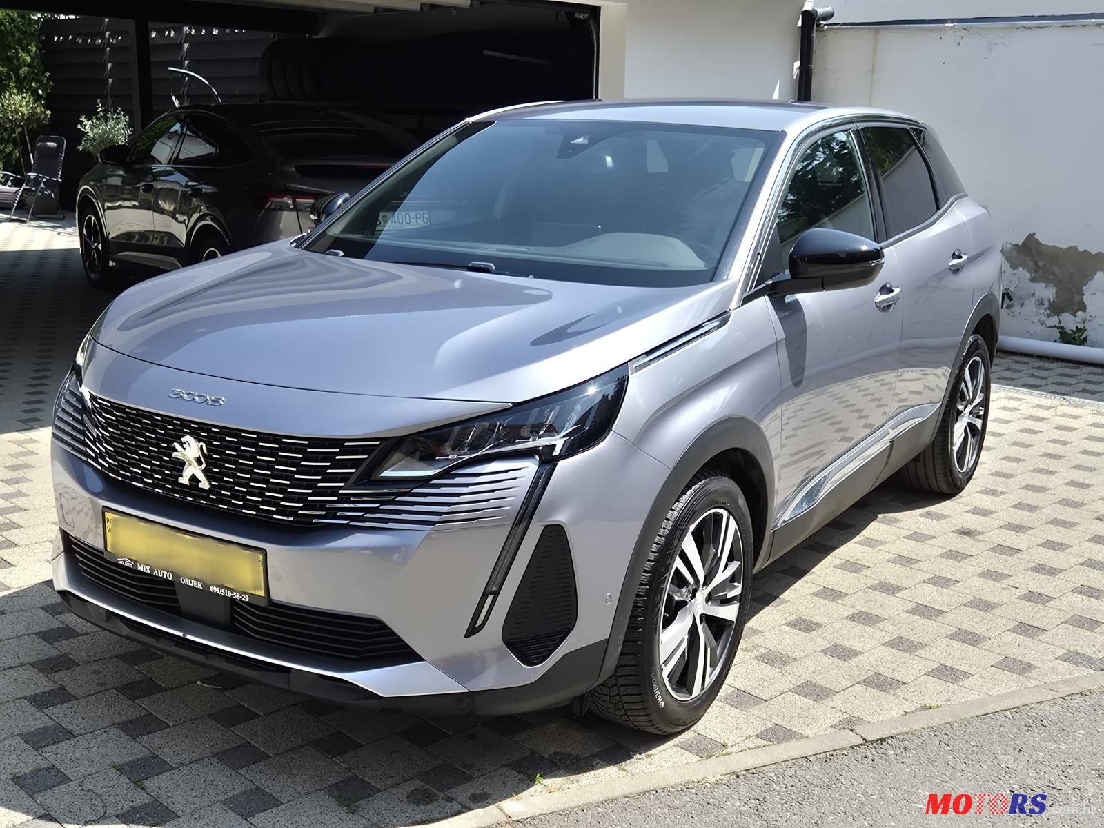 2023' Peugeot 3008 1,2 photo #1