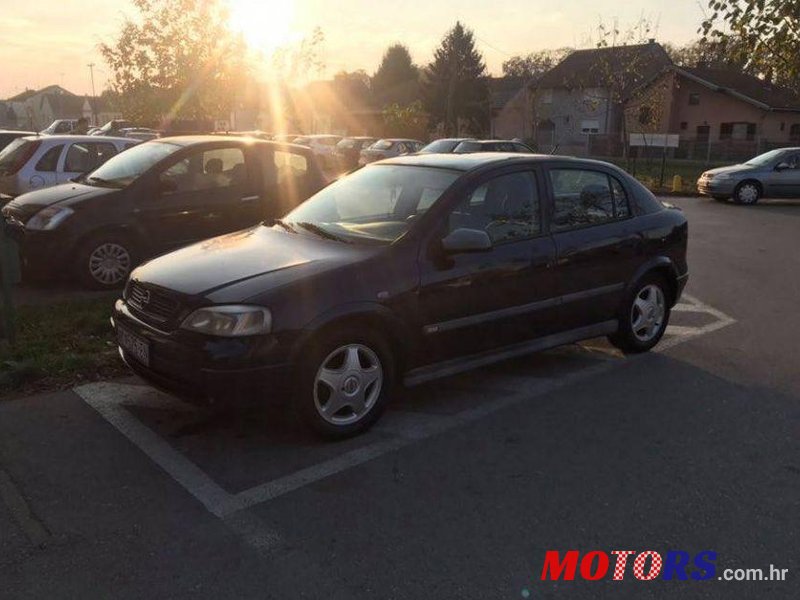 1999' Opel Astra 1,7 Dtl Gl photo #1