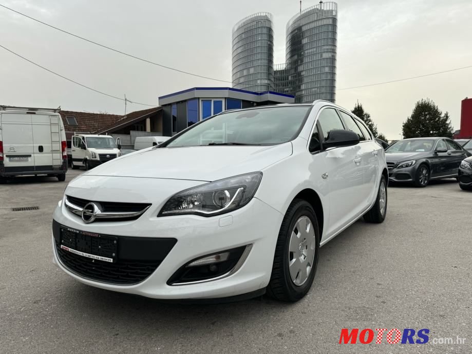 2015' Opel Astra Karavan photo #1