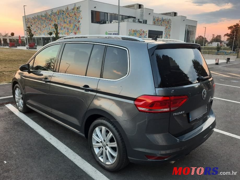 2017' Volkswagen Touran 2,0 Tdi photo #5