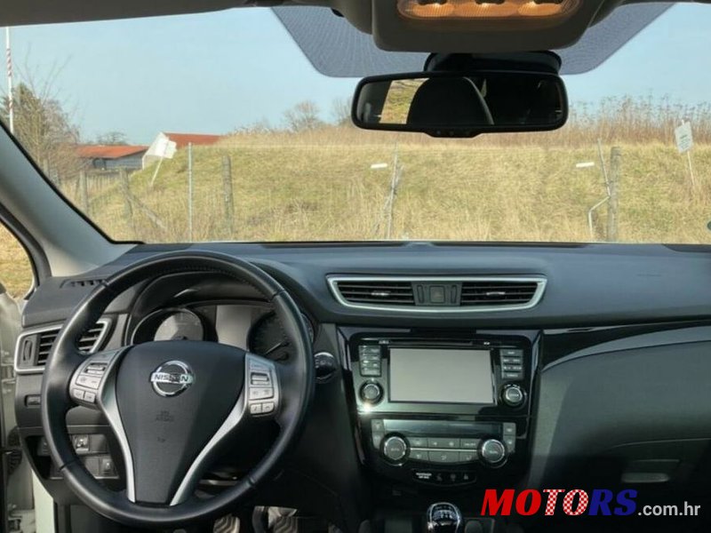 2015' Nissan Qashqai photo #3