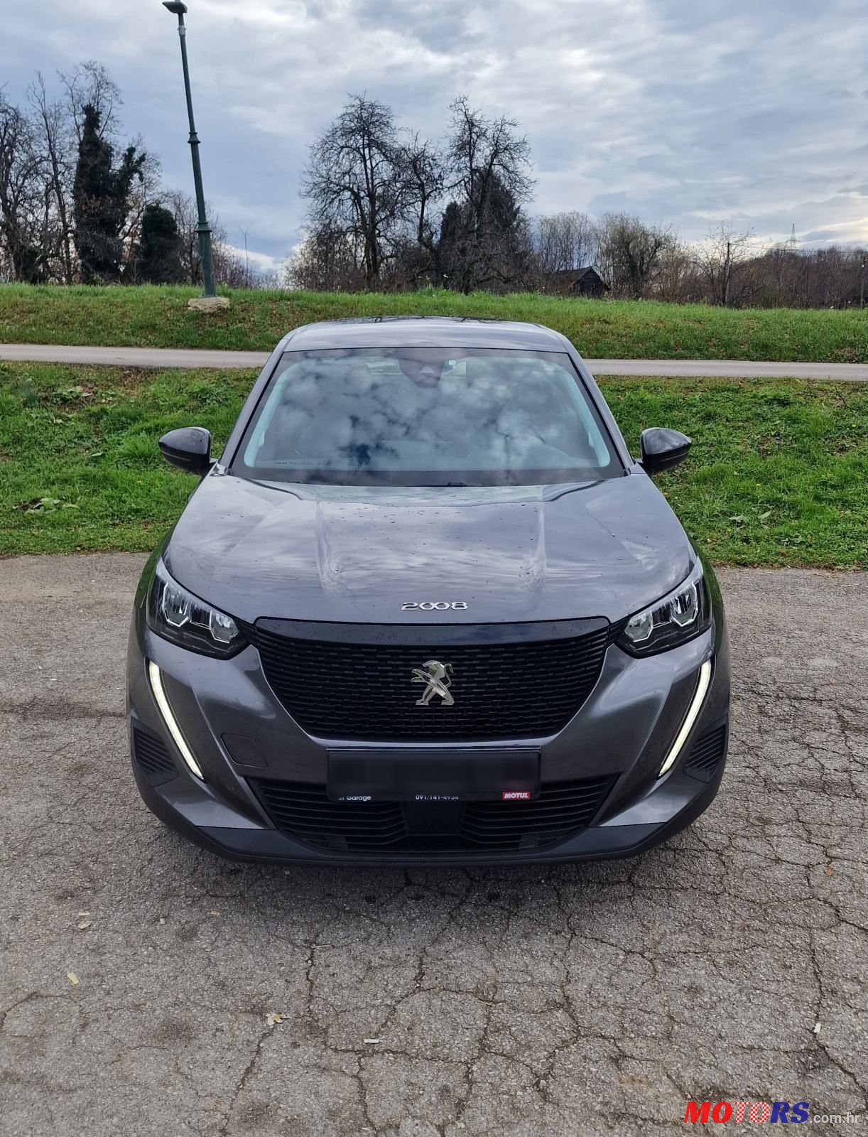 2022' Peugeot 2008 1,5 photo #1