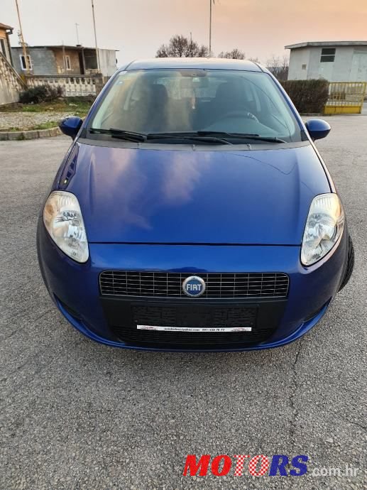 2008' Fiat Grande Punto 1,4 8V photo #3