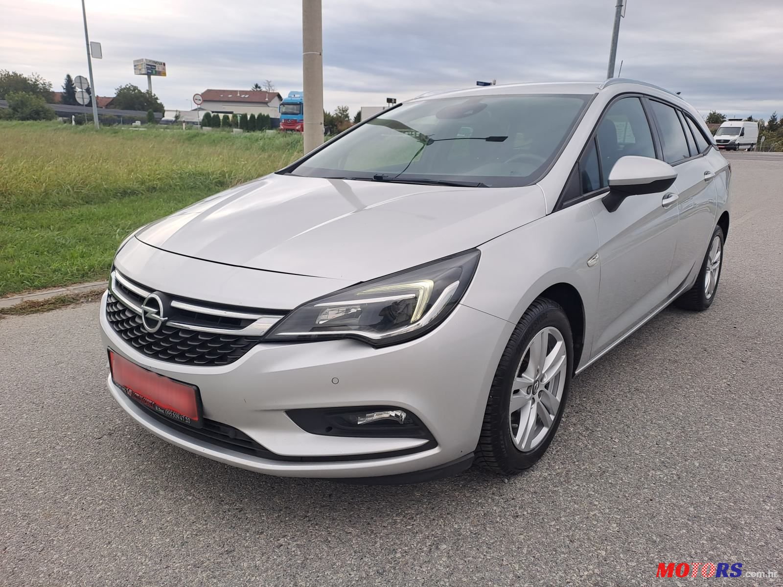 2017' Opel Astra Karavan photo #1