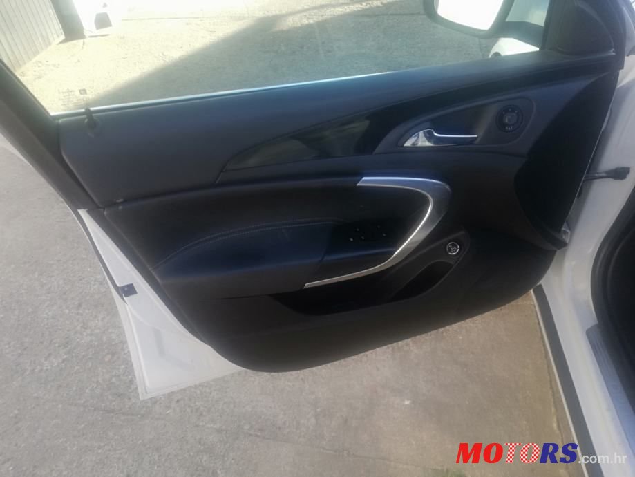 2013' Opel Insignia 2,0 Cdti photo #2