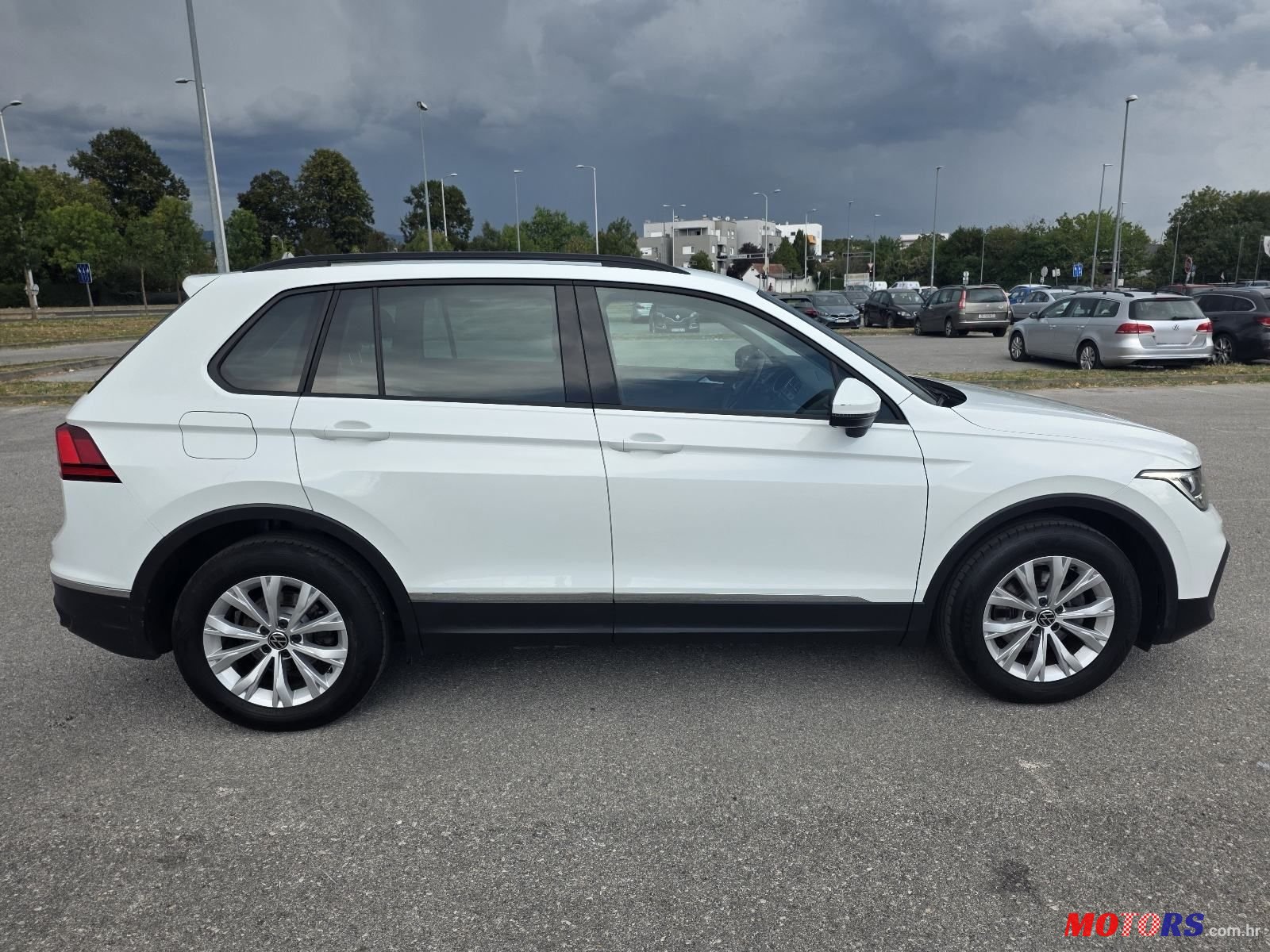2022' Volkswagen Tiguan 2,0 photo #6