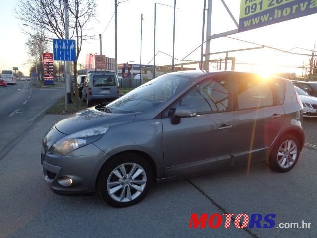 2011' Renault Scenic 1.6 Dci photo #1