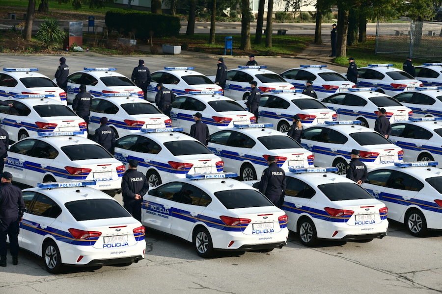 Ford Focus ponovno u redovima domaće policije, danas održana velika isporuka vozila