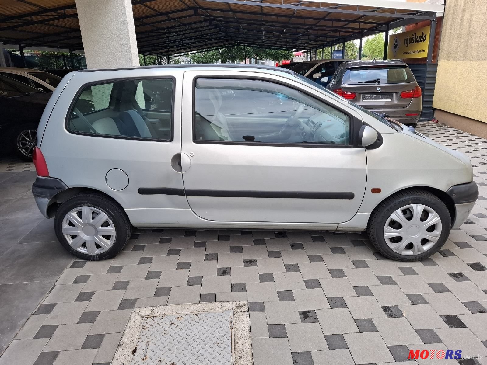 2002' Renault Twingo 1,2 photo #1