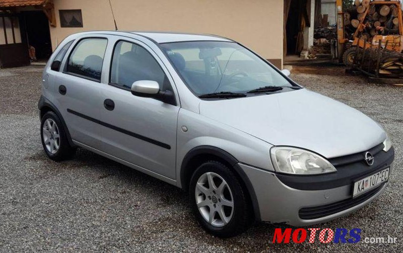 2001' Opel Corsa 1,0 I 12V photo #2