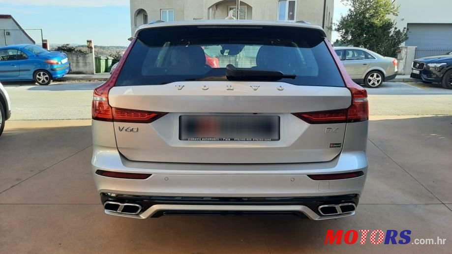 2021' Volvo V60 D4 R-Design photo #6
