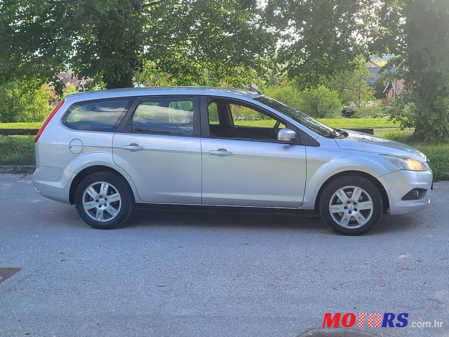 2008' Ford Focus Karavan photo #5
