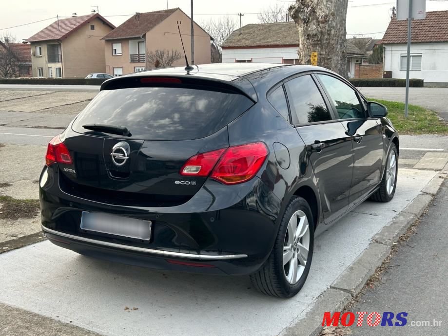 2013' Opel Astra 1,7 Cdti Classic photo #3