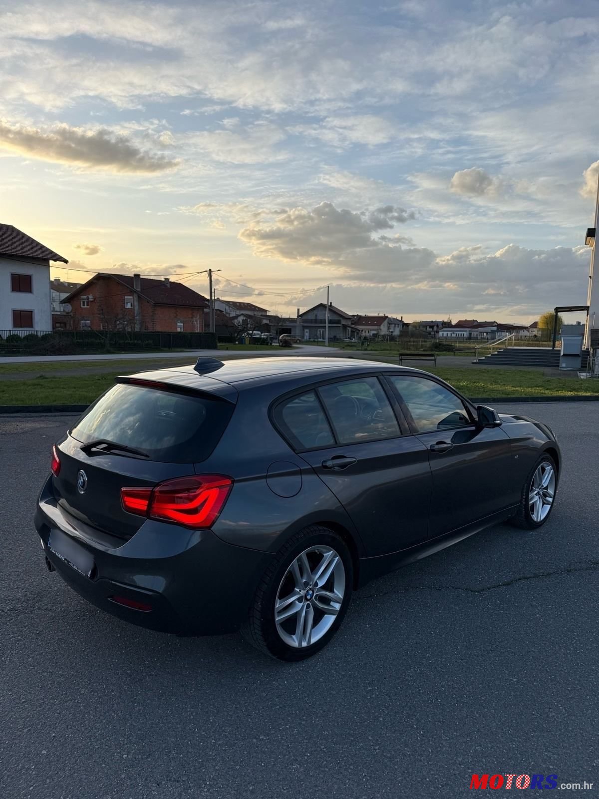 2016' BMW Serija 1 120D photo #4