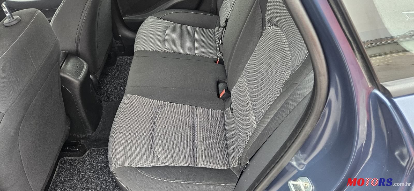 2018' Hyundai i30 1,4 Mpi photo #6