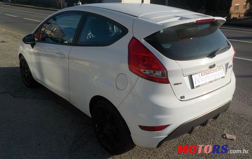 2009' Ford Fiesta photo #3