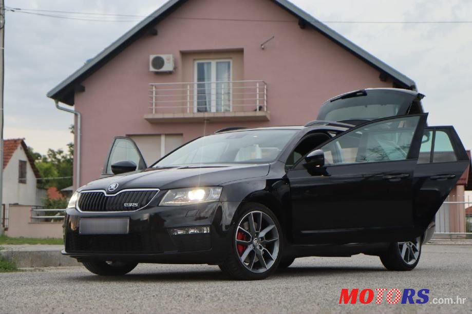 2014' Skoda Octavia Combi photo #1