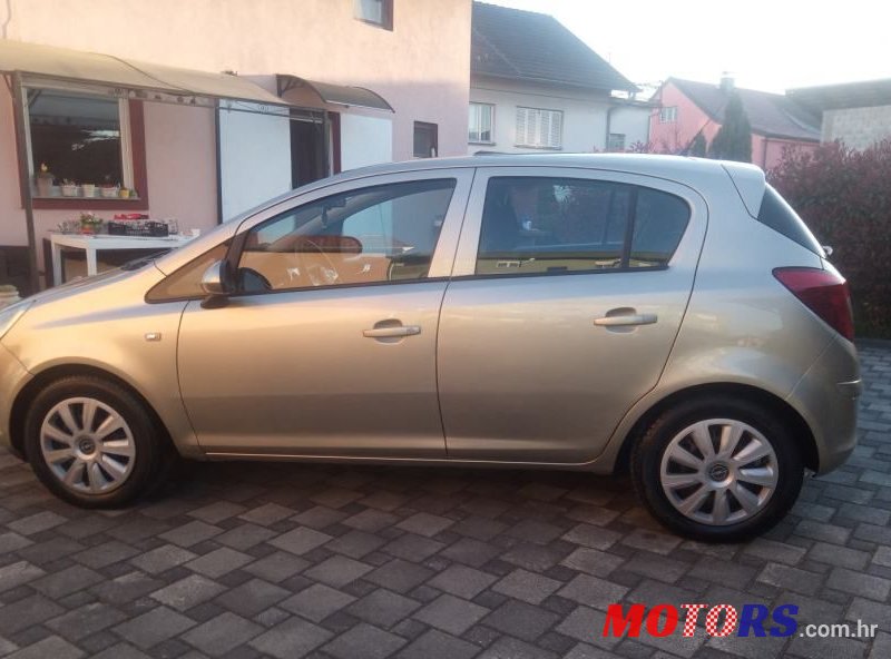 2009' Opel Corsa 1,2 16V photo #2