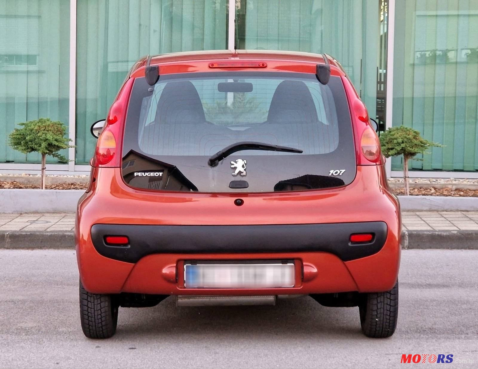 2009' Peugeot 107 1,0 photo #5