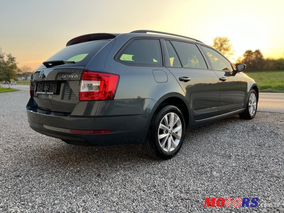 2017' Skoda Octavia Combi photo #5