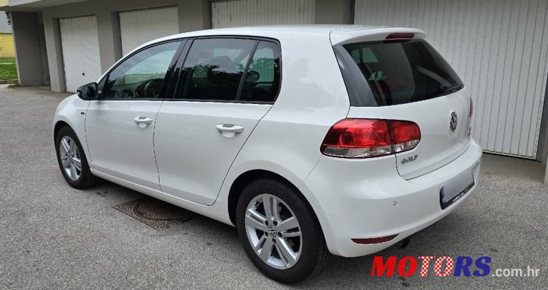 2012' Volkswagen Golf VI 1,6 Tdi photo #5