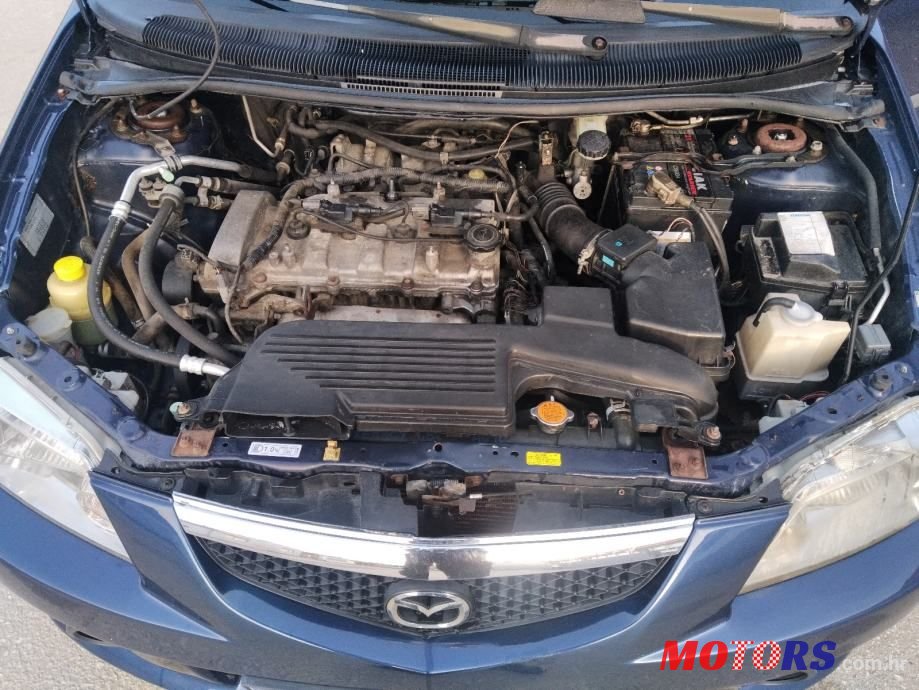 2002' Mazda Premacy 2,0 I photo #6