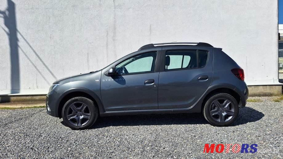 2017' Dacia Sandero photo #5