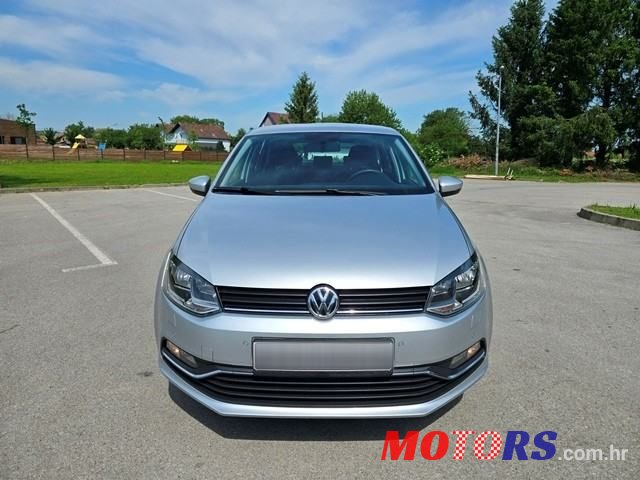 2017' Volkswagen Polo photo #1