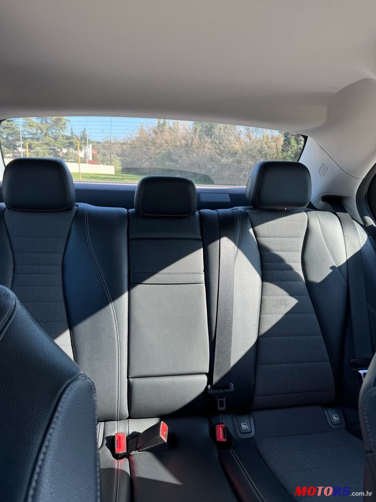 2016' Mercedes-Benz E-Klasa 220 D photo #3