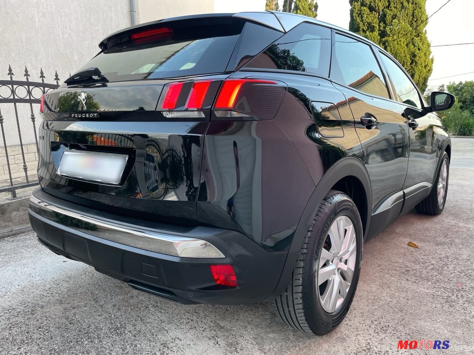 2020' Peugeot 3008 1,5 Bluehdi photo #4