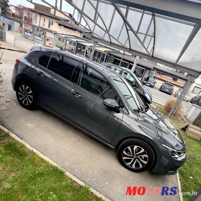2022' Volkswagen Golf 8 2,0 Tdi photo #4