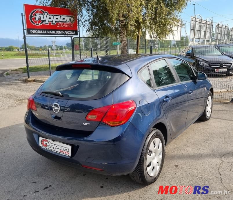 2010' Opel Astra 1,7 Cdti photo #6