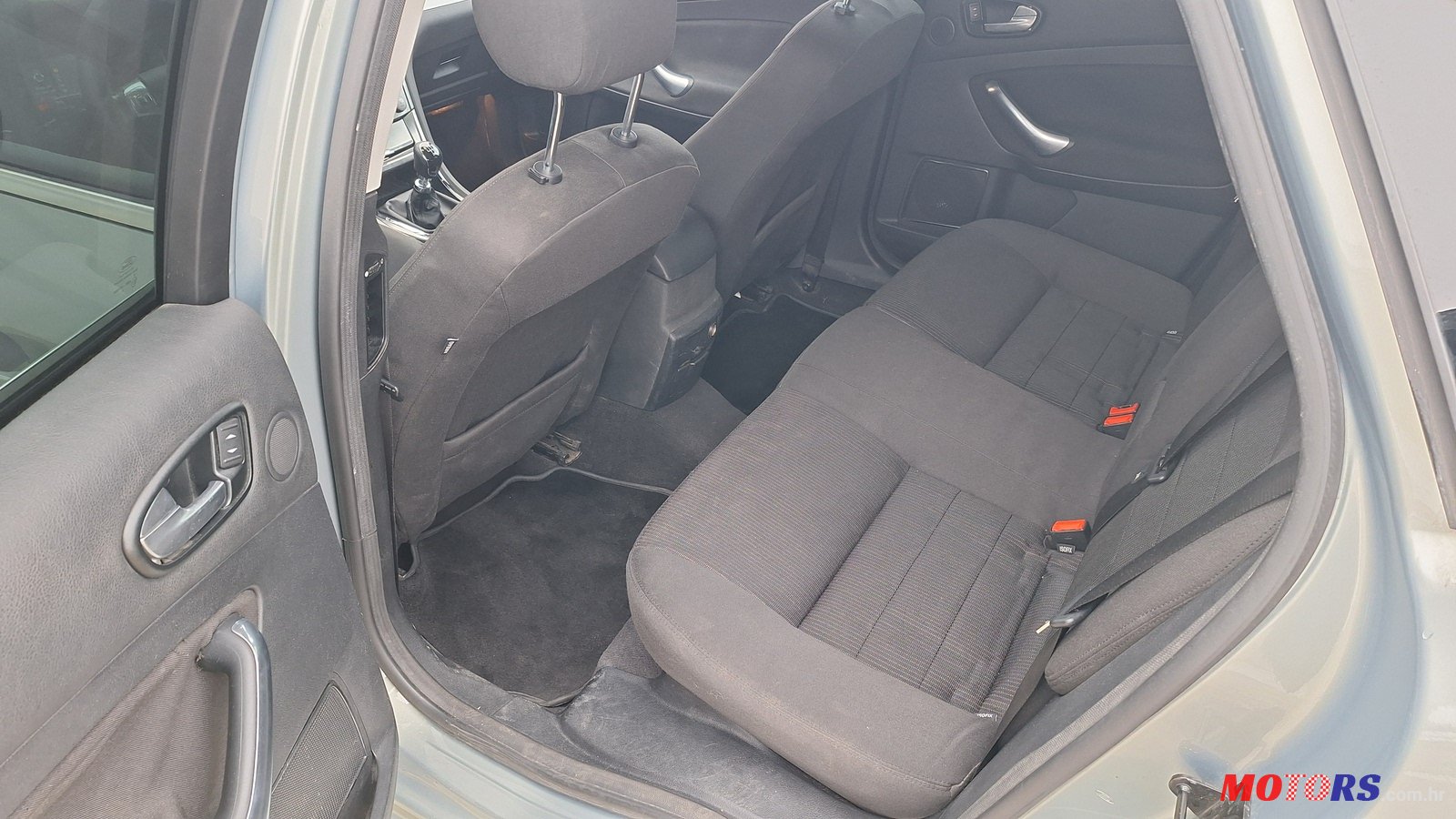 2009' Ford Mondeo 2.0 tdci 104kw Titanium photo #4