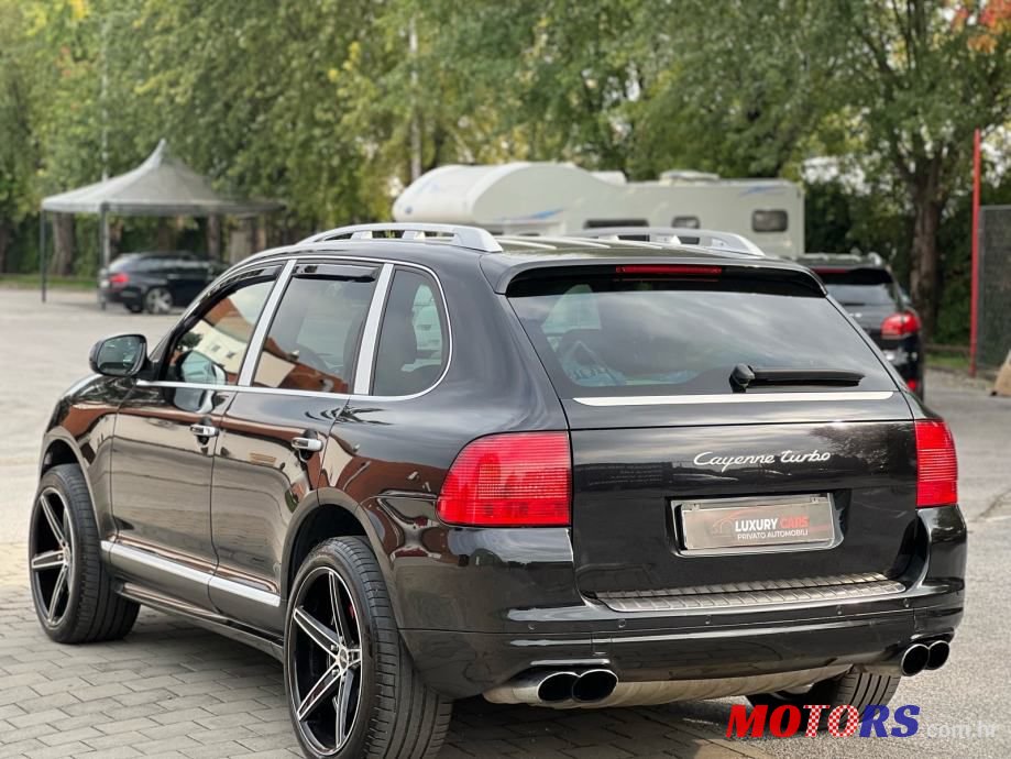 2005' Porsche Cayenne photo #5