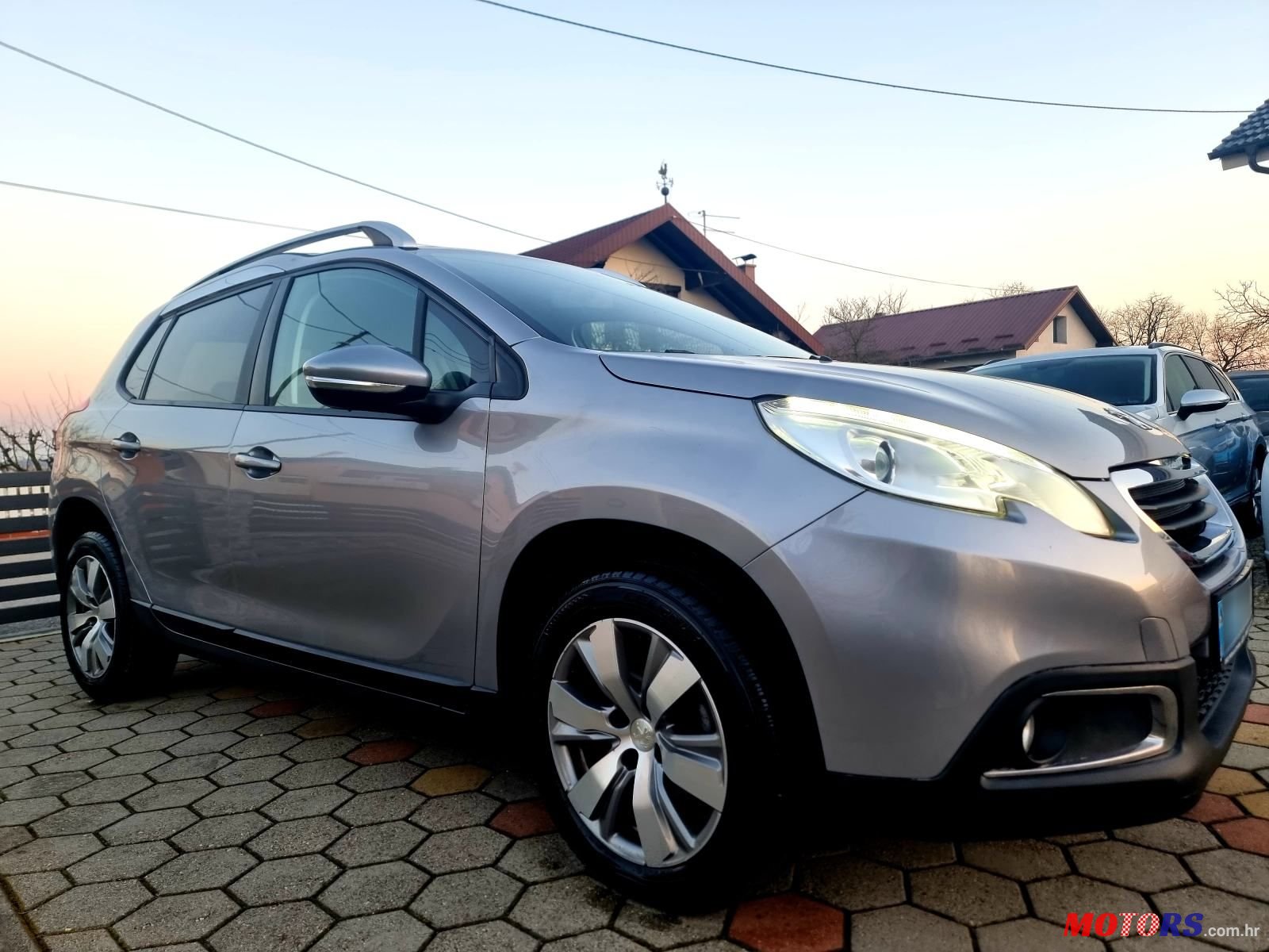 2014' Peugeot 2008 1,6 E-Hdi photo #4