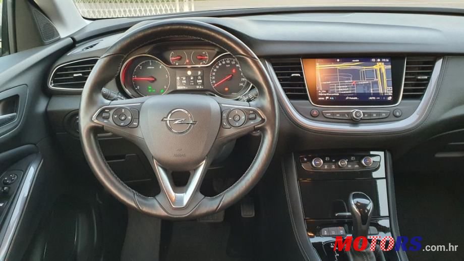 2013' Opel Astra Karavan photo #5