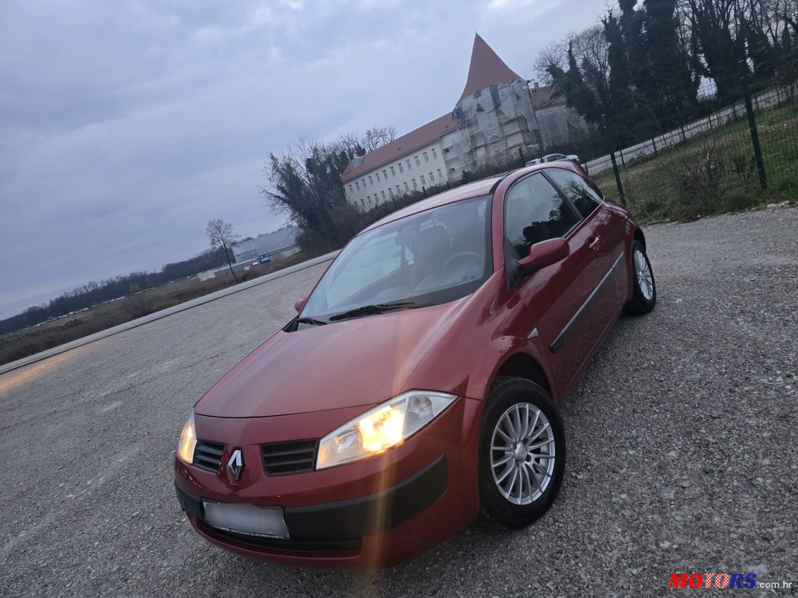 2004' Renault Megane Coupe photo #3
