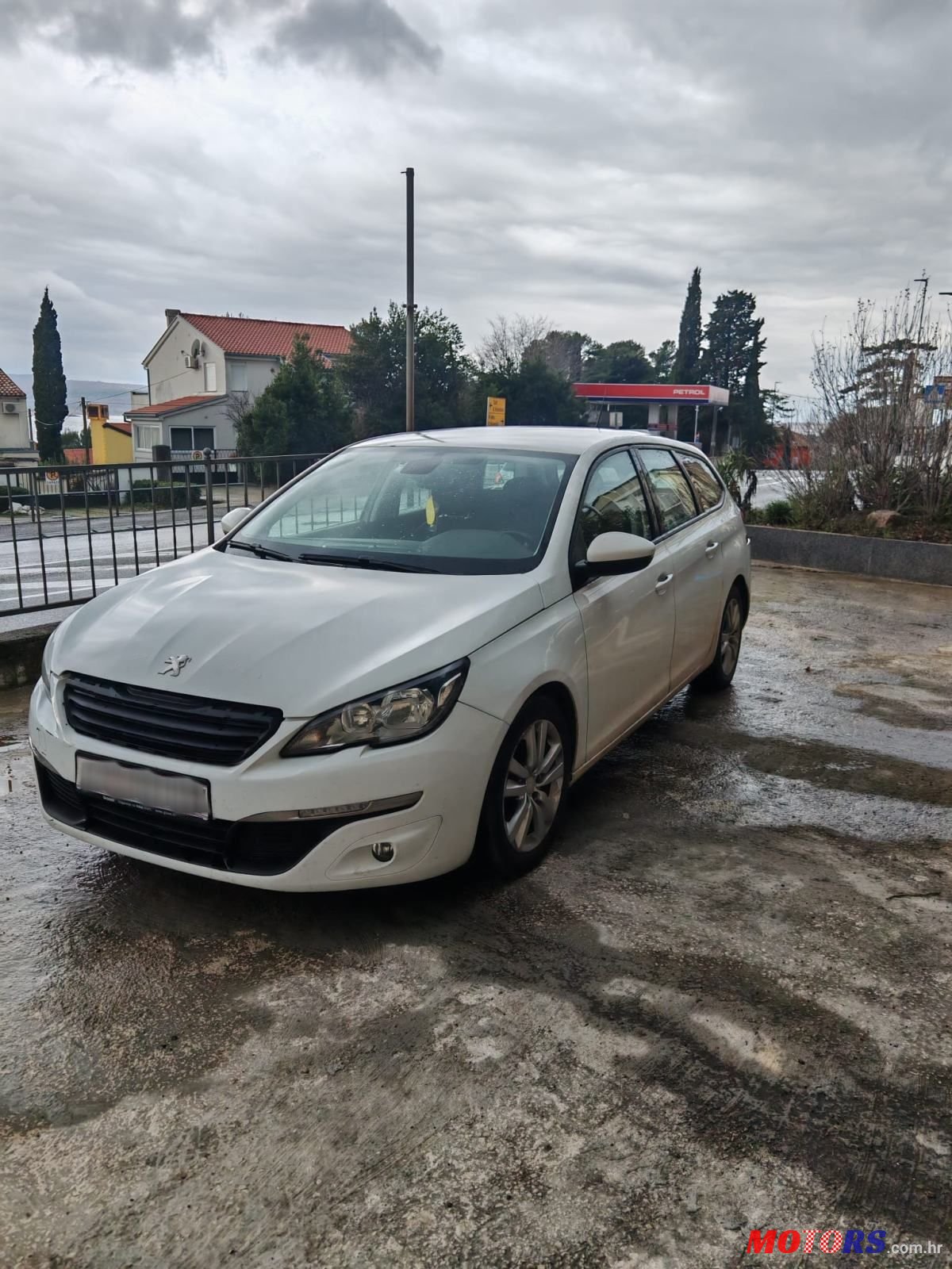 2014' Peugeot 308 1,6 E-Hdi photo #1