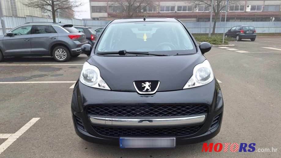 2009' Peugeot 107 1.0 Urban photo #5