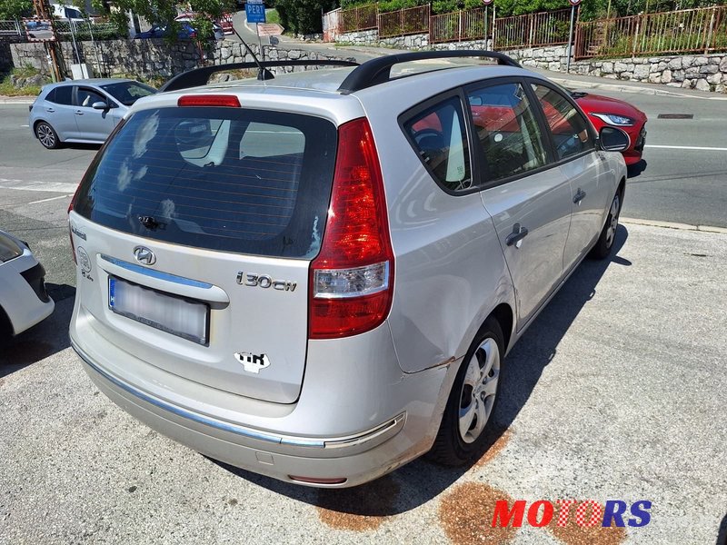 2009' Hyundai i30 1,4 photo #5