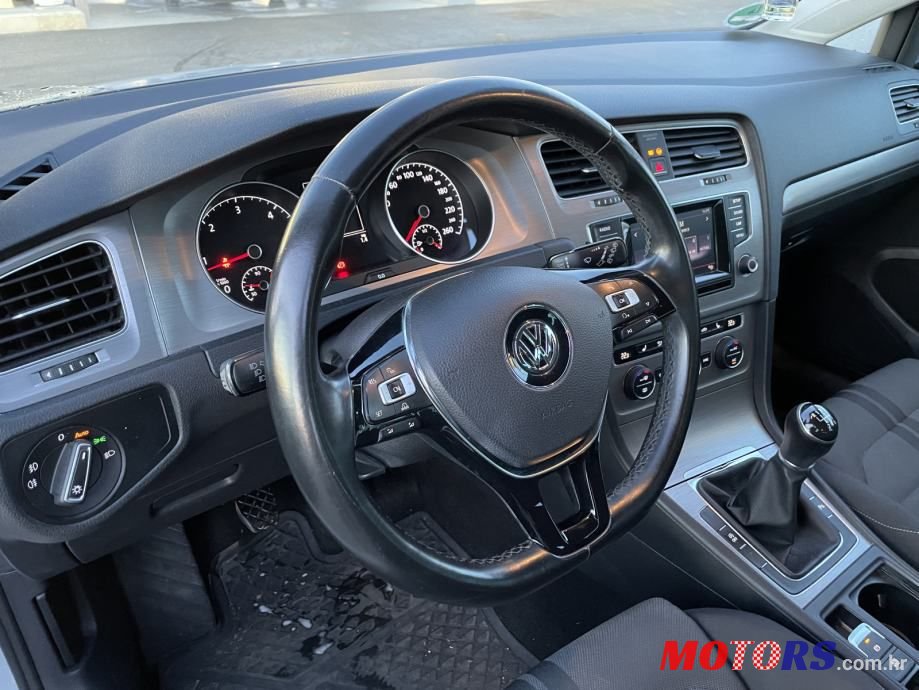 2014' Volkswagen Golf 7 photo #6