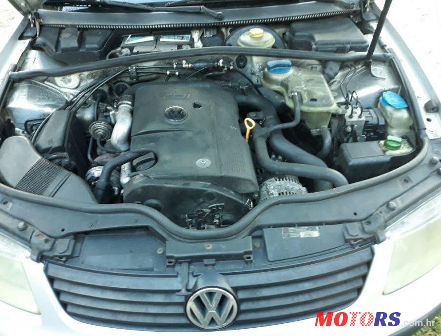 1998' Volkswagen Passat photo #5