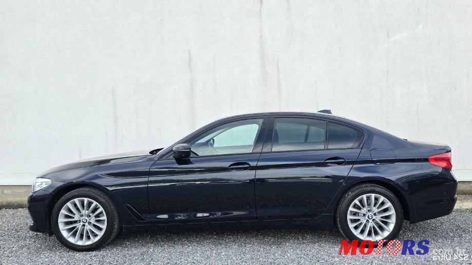 2020' BMW Serija 5 518D photo #4