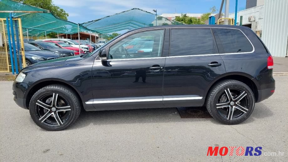 2006' Volkswagen Touareg photo #4