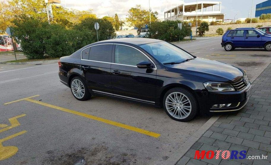 2011' Volkswagen Passat 2,0 Tdi photo #1